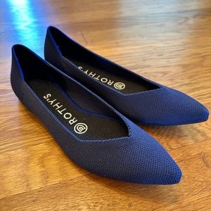 Rothy's "The Point" in Navy Blue, Size 6